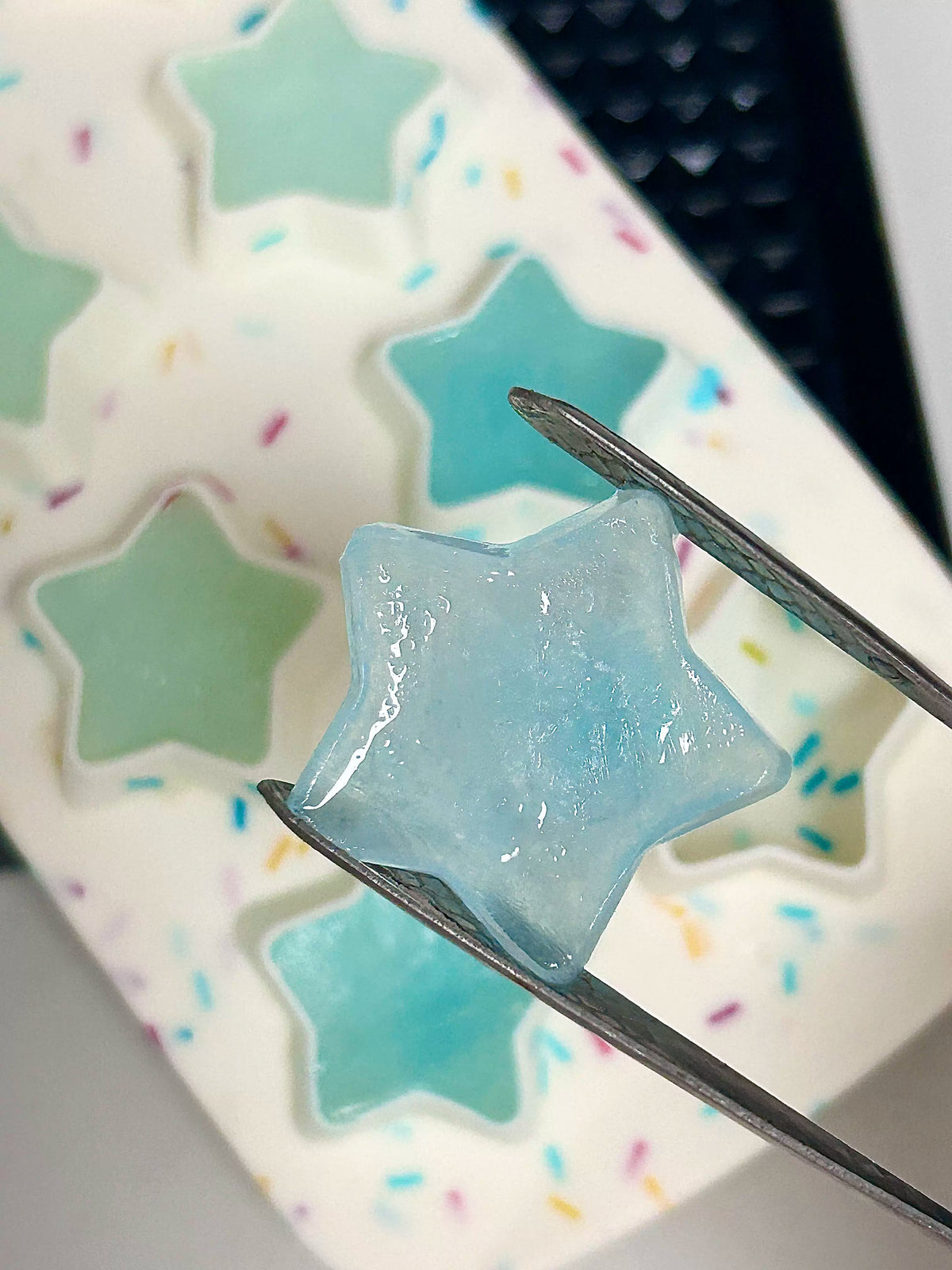 Star-Shaped Silicone Ice Cube Tray for Homemade Summer Drinks, Easy Release