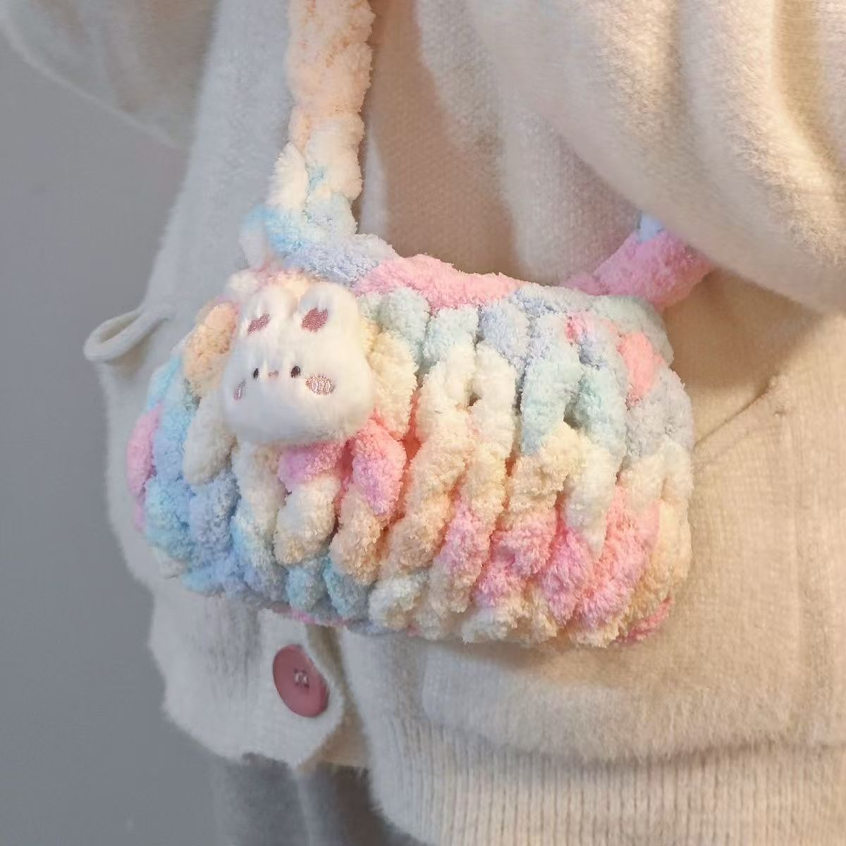 DIY Cloud Bag Crochet Kit with Cartoon Plush Charm, Handmade Crossbody Shoulder Bag Gift for Her