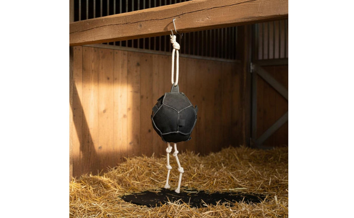 Multi-Hole Design Horse Hay Ball Natural Grazing Horse Slow Feeder Ball Boredom Relief Interactive Toy for Riders, Stable