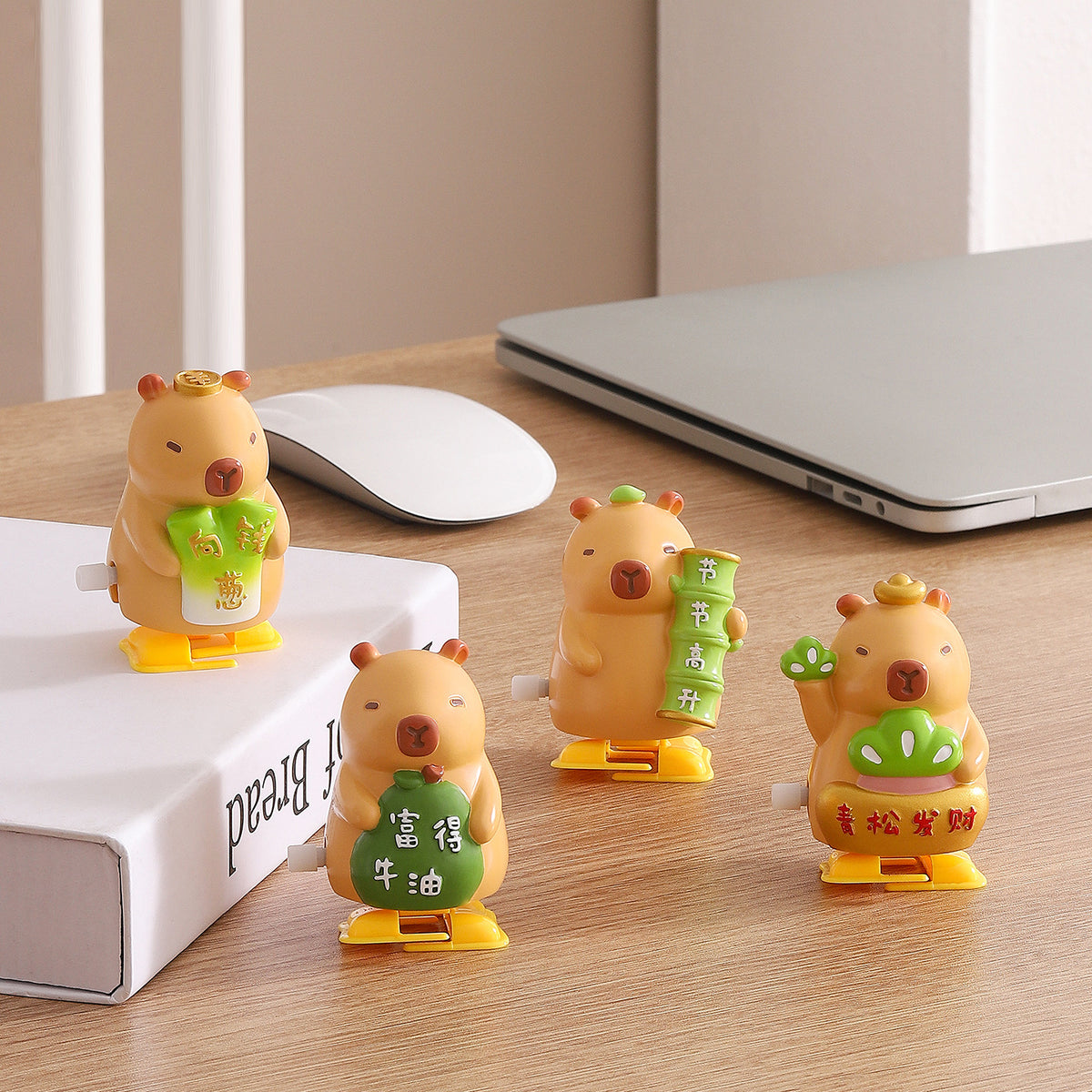 Capybara Wind-Up Desktop Ornament, Cute and Stress-Relieving Resin Figure