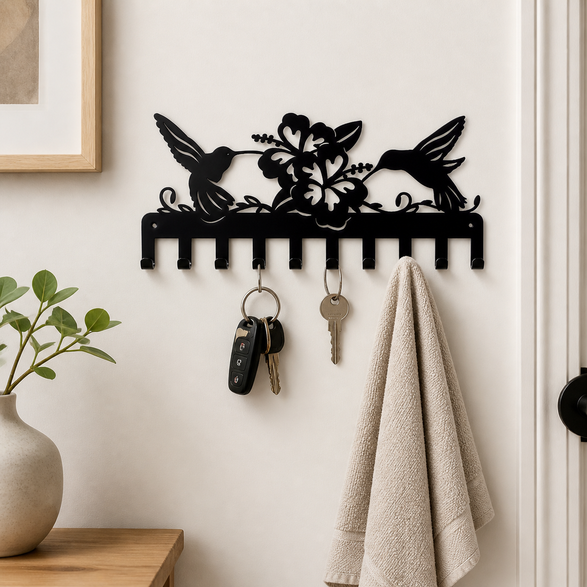 Matte Black Metal Key Holder, Wall Mount Key Organiser with 10 Hooks, Screw Mount Key Hanger for Entryway, Contemporary Design