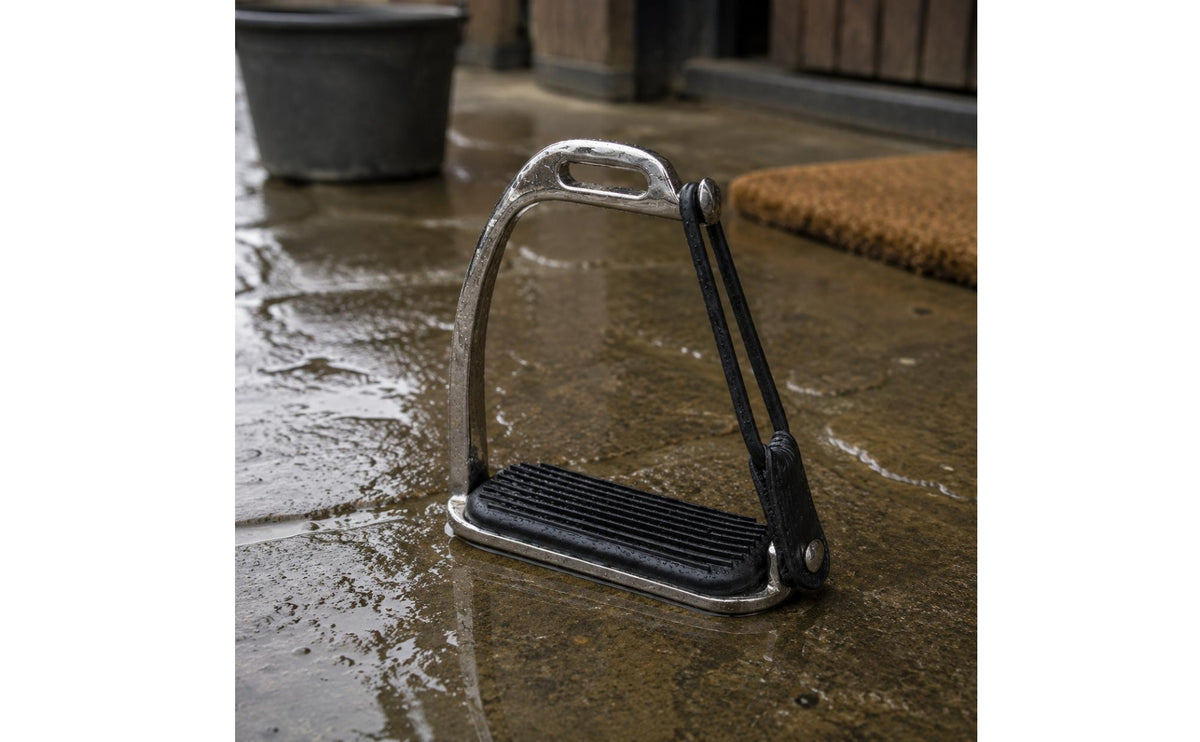 Safety Stirrups with Rubber Foot Pads, Ribbed Wide Platform, Rust-Proof English Stirrups