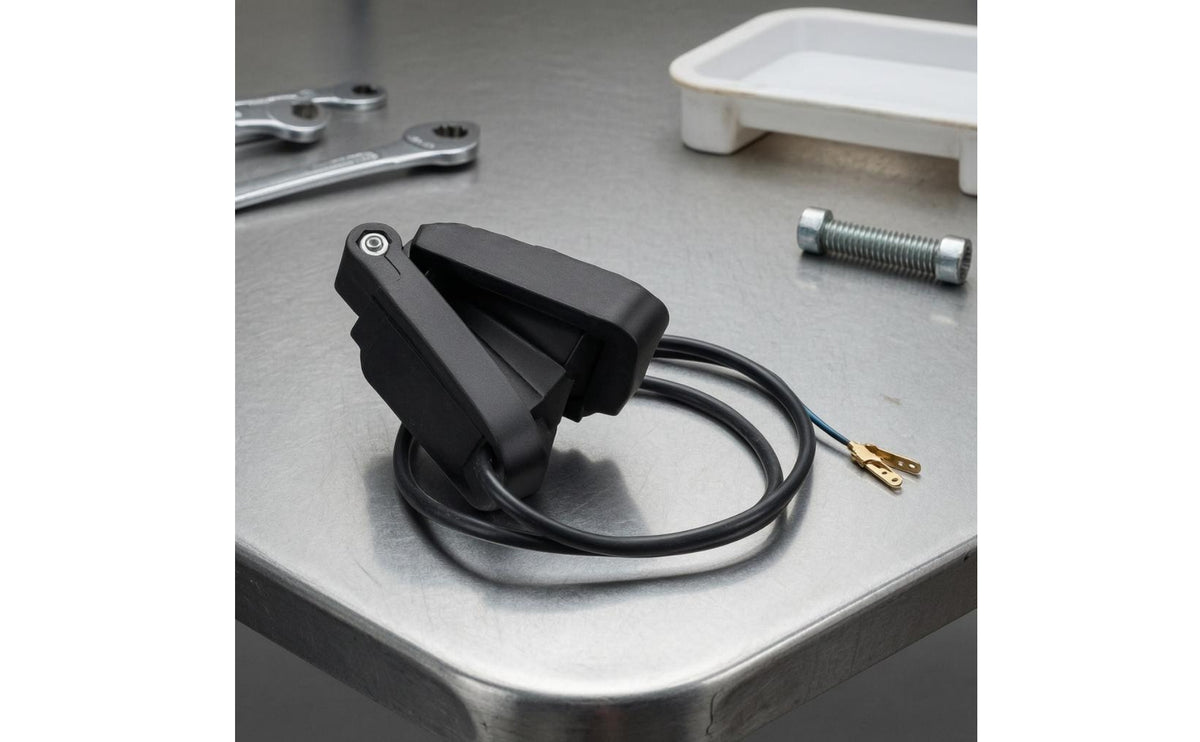 Electric Throttle Pedal Switch Spring-Loaded Vehicle Throttle Pedal Switch Diamond-Pattern Grip Pattern Rectangular Base