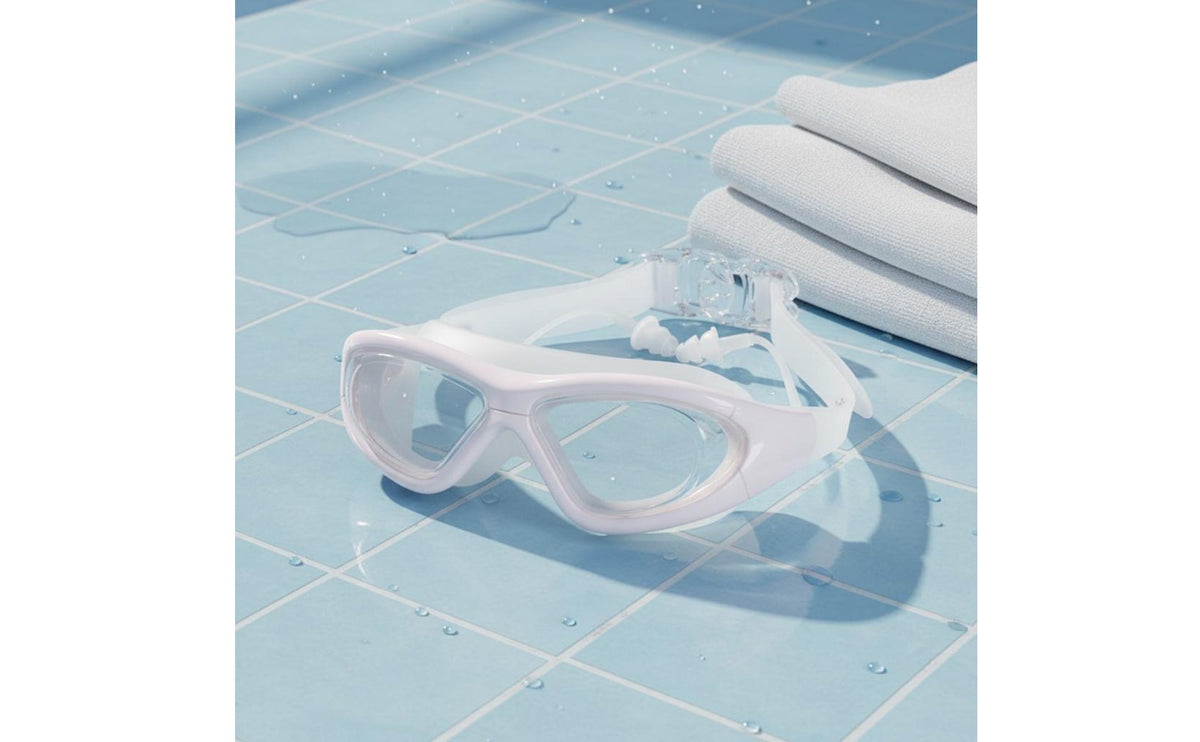 Crystal Clear Lens Large Frame Swim Goggles Leak-Proof Seal Large Frame Water Goggles Soft Silicone Anti-Fog Swimming Glasses Adjustable Strap for Adults, Nearsighted Swimmers, Pool, Beach