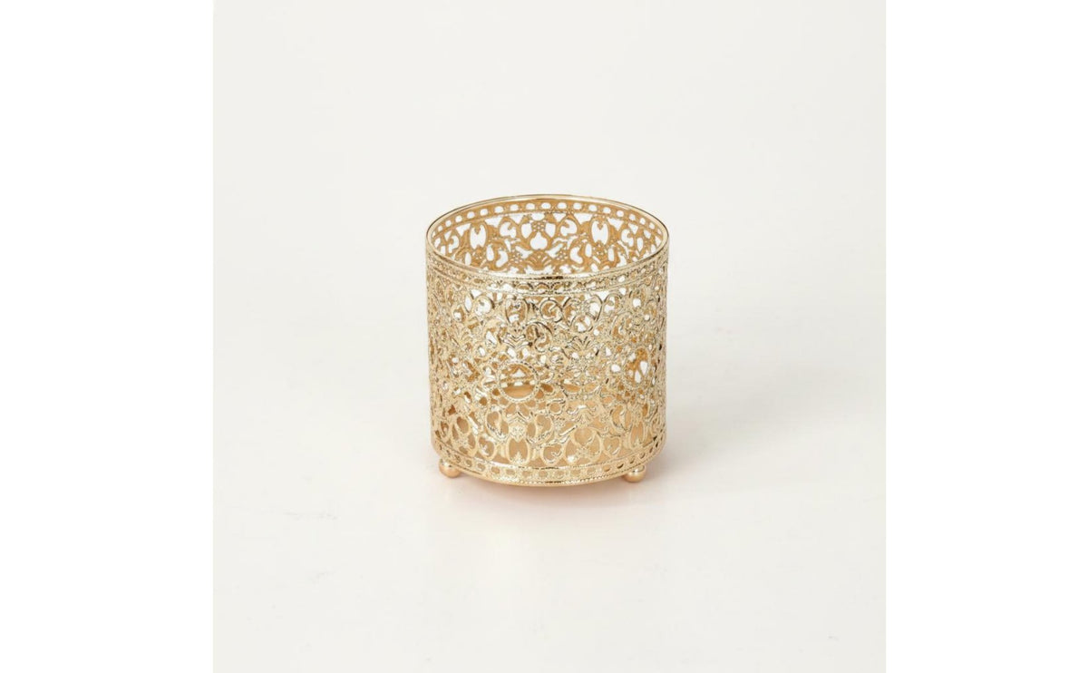 Hollow Lantern Candle Holder Windproof Gold Metal Candle Holder Warm Ambience