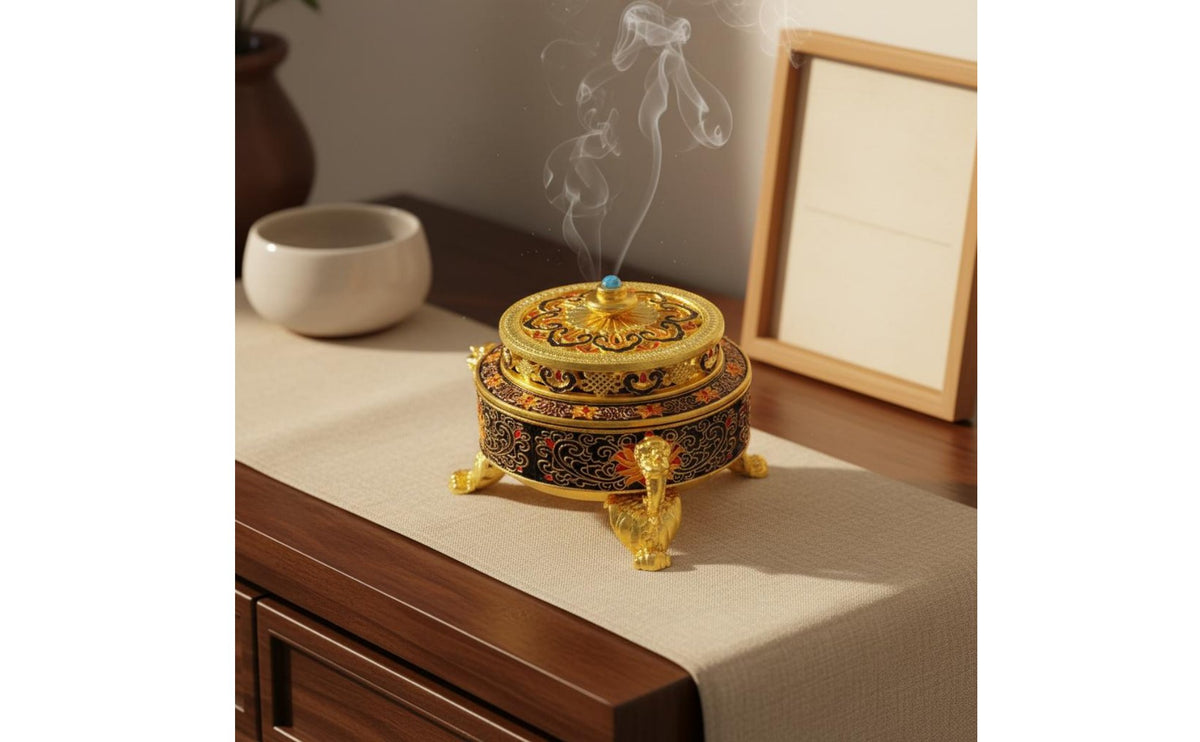 Enameled Aroma Burner Elegant Workmanship Vintage Aroma Holder Metal Aroma Heater Promotes Relaxation Vintage Design Censer