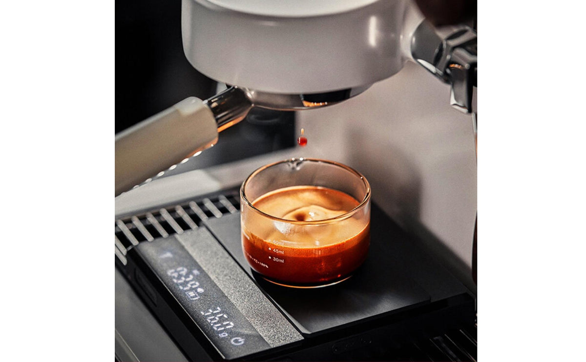Touch-Sensitive Coffee Scale with Timer and Slim-Line Design
