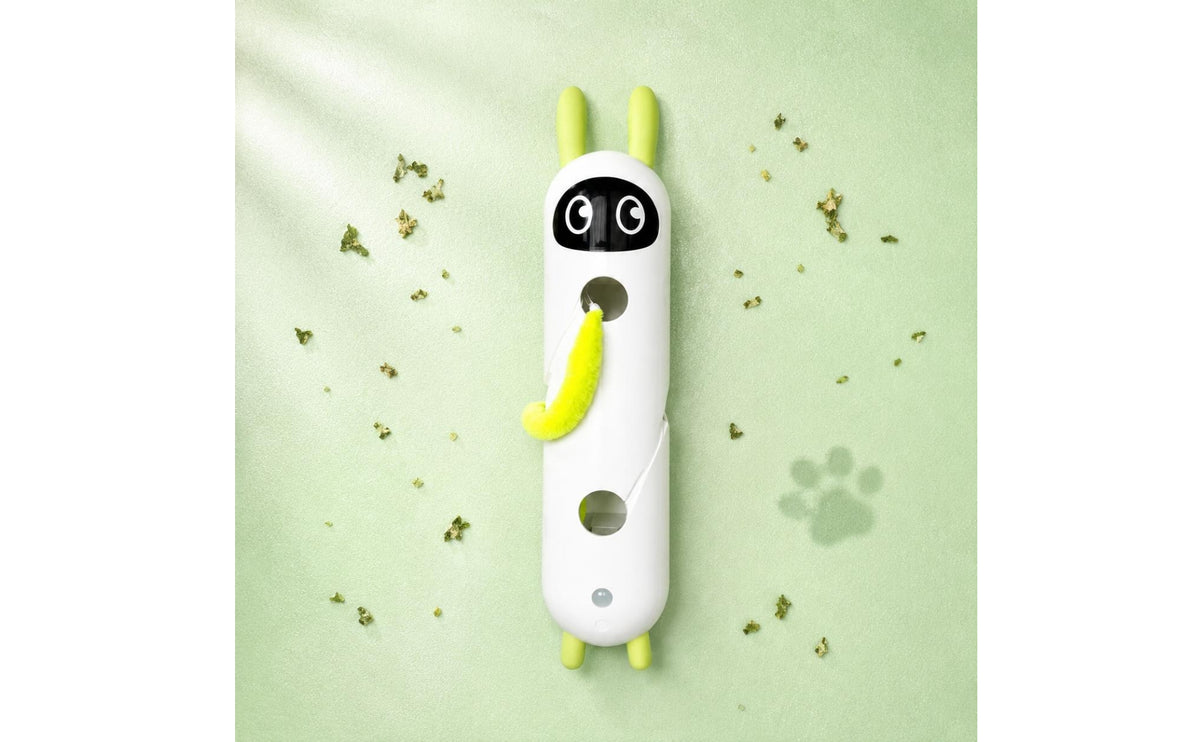Interactive Automatic Cat Teaser Toy with Motion Activation