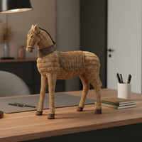 Resin Horse Figurine Artistic Handcrafted Resin Horse Sculpture Stable Home Decoration for Entryway, Office