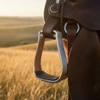 Ribbed Aluminum Stirrups with Rubber Footbed Long-Lasting Western Saddle Stirrups Optimal Support Tack Comfortable for Horse Riders, Equestrians