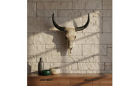 Vintage Design Resin Bovine Skull Wall Hanging Realistic Detailing Ornate Bull Head Wall Art for Restaurant, Living Room