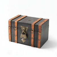 Vintage Wooden Chest Antique Style Keepsake Box with Hinged Lid Compact for Photography Props