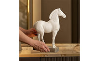 Horse Sculpture Compact Horse Figurine Naturalistic Collectible Figurine for Office, Entryway