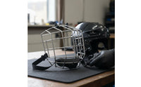 Safeguarding Hockey Helmet Mask Clear Vision Ice Hockey Face Shield Shock Resistant Face Mask Face Shield Adjustable Straps for Adults, Training