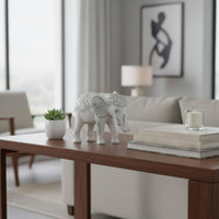 Decorative Elephant Figurine Resin Elephant Figurine Light-Toned Ornamental Item for Tabletop, Entryway