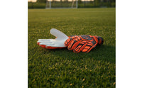 Goalkeeper Gloves with Finger Protection Guarding Goalkeeper Gloves with Finger Saves Adjustable for Goalkeepers, Young Goalies