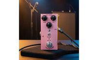 Electric Guitar Fuzz Pedal Pink Shiny Finish Guitar Fuzz Pedal Aluminum Alloy Instrument Accessory