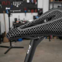 Comfortable Ultralight Road Bike Saddle Ergonomic Carbon Fiber Bike Saddle for Mountain Bikers