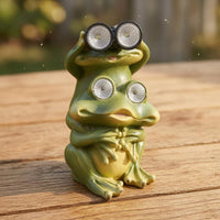 Yellow-Green Accents Solar Frog Statue Sturdy Resin Solar Frog Ornament No Wiring Outdoor Decor Energy Efficient for Courtyard