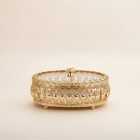 Ornate Jewelry Box with Transparent Lid Vintage-Inspired Oval Trinket Box Elegant Filigree Jewelry Organizer Compact for Collectors
