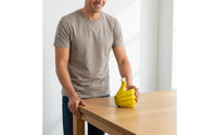 Banana Thumbs up Statue Creative Design Resin Banana Hand Decor Motivational Gift Thumbs up Hand Figurine for Friends, Office Desk, Desktop, Bookshelf