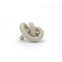 Sculpture with Interlocking Loop Artistic Tabletop Statue Elegant for Desk