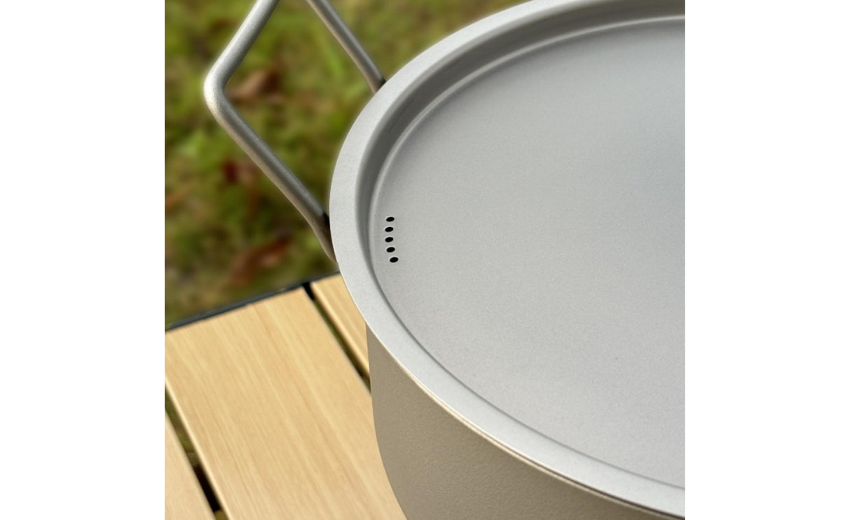 metal Soup Pot Silver-Gray Lidded metal Pot Outdoor Use Cookware for Camping