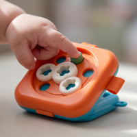 Activity Cube with Strap Hand-Eye Coordination Busy Toy Developmental Toy with Mirror Sensory Busy Board with Activity Panels