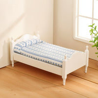 1:12 Scale Miniature Dollhouse Bed Collectible Dollhouse Bed Decorative Furniture Detailed for Collectors, Hobbyists, Kids, Bedroom Scene, Diorama