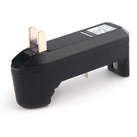 Multi-functional 3.7V-4.2V Smart Universal Li-ion Battery Charger for 18650 14500 16340 Flashlight Batteries