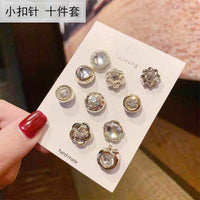 Mini Anti-Exposure V-Neck Pin for Women, Summer Clothing Accessory with Mother-of-Pearl Flower Brooch