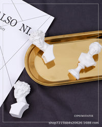 Miniature Nordic Style Resin Sculpture Statues for Photography Props and Home Decor