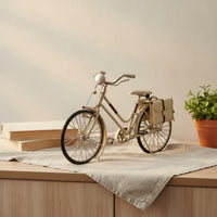 Vintage Cycle Model Lightweight Cycle Model Authentic-Looking Bike Sculpture for Collectors