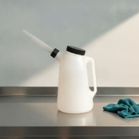 Long Spout Oil Jug Leakproof Graduated Oil Container with Spout Lightweight Graduated Refueling Pot Thickened Wall for Mechanics, Auto Repair Shop, Garage, Workshop