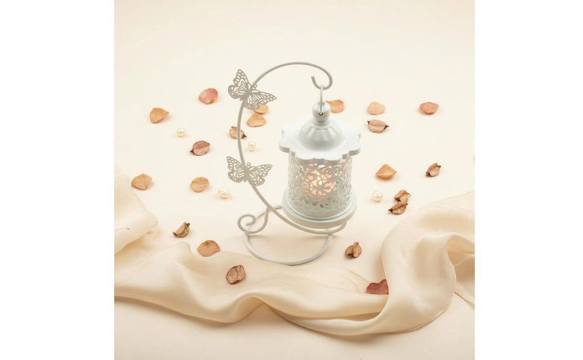 European Design Wrought Iron Birdcage Candle Holder Romantic Atmosphere Birdcage Candle Holder Elegant Design Decorative Bird Enclosure Lantern