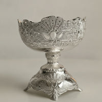 Pedestal Fruit Bowl vintage -Style Fruit Bowl with Pedestal Vintage-Look Dish for Special Occasions