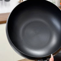 Even Heating Cast Iron Wok with Lid Heavy Duty Wok with Wooden Handle Long-Lasting Stir-Fry Pan with Wooden Lid Multistovetop Compatible for Home Cooks