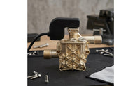 Ribbed Casting Car Washer Pump Head Metal Body Pressure Washer Pump Head Black Plastic Machine Part Threaded Ports