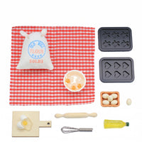 Molded Details Miniature Dollhouse Kitchen Accessory Set Printed Decoration 1/12 Scale Dollhouse Baking Set Cloth Toy-Like Miniature Props Checkered