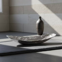 Boat-Shaped Tray Silver Tray with Hammered Texture Modern Fruit Dish for Shelf