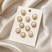 Mini Anti-Exposure V-Neck Pin for Women, Summer Clothing Accessory with Mother-of-Pearl Flower Brooch