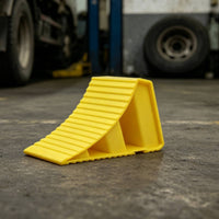 Plastic Wheel Chock Triangular Tire Wedge Yellow Chock with Ribbed Surface Non-Slip for Mechanics