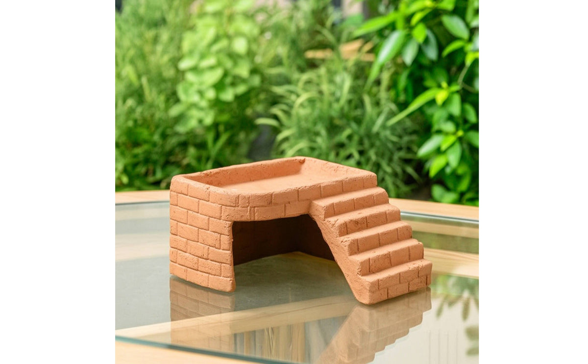 Terracotta Basking Surface with Ramp Brick-Patterned Basking Surface with Climbing Ramp Textured Reptile Cave for Terrarium