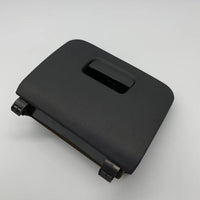 适用于奥迪Q3左侧杂物箱杂物盒储物箱储物盒方向盘下杂物箱扣手
