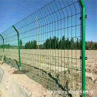 Green Double-Sided Wire Mesh Fence for Highway, Farm Enclosure, Photovoltaic Power Station, Anti-Climb Isolation