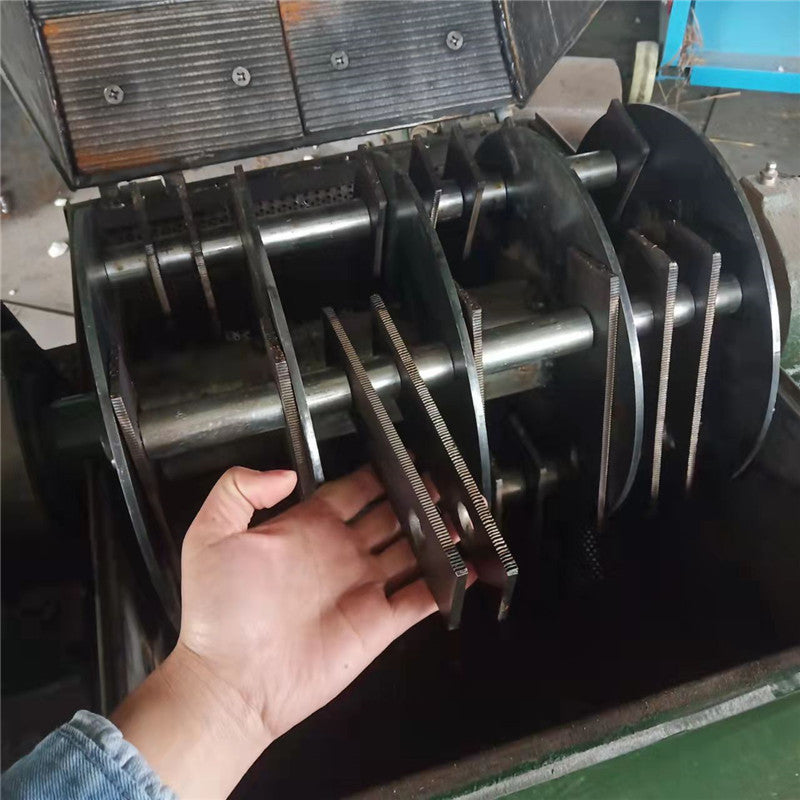Farm Hammer Mill Feed Crusher 420 Automatic Feeding Pulverizer Cyclone Gourd Vine Breaker
