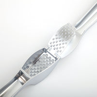 Multifunctional Garlic Press and Slicer 2-in-1 Manual Garlic Chopper Mincer Crusher Kitchen Tool