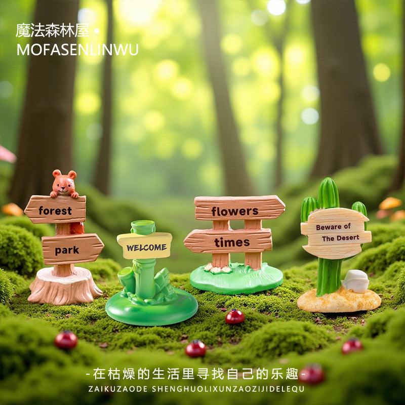 Miniature Moss Terrarium Ornaments - Creative Forest House Direction Sign Decor