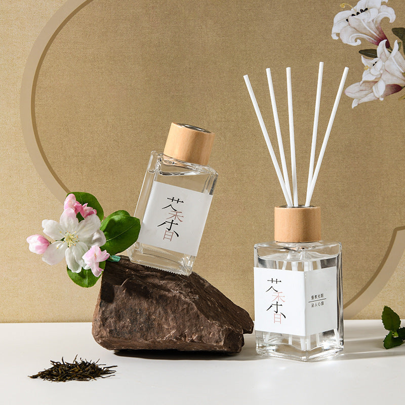 Wholesale Hotel Scented Liquid Flameless Aroma Diffuser Essential Oil for Home Toilet Deodorization 100ml