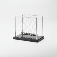 s Cradle Classic 's Cradle with Wooden Base Scientific Continuous Desktop Motion Toy for Students, Coworkers, Office